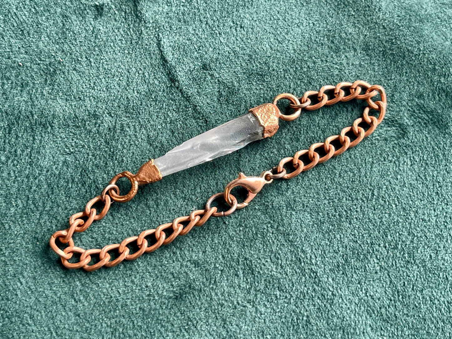 Clear quartz and copper bracelet