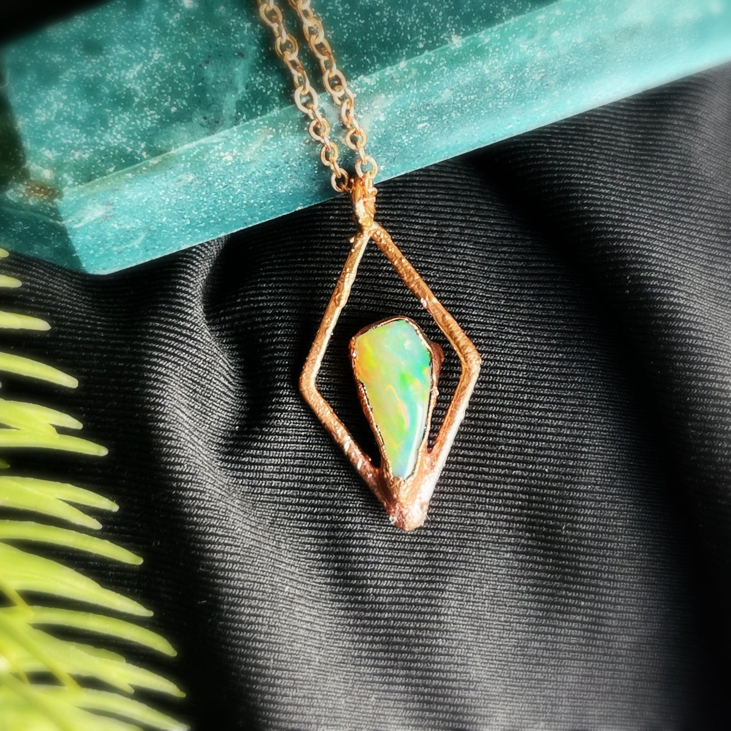 Freeform opal