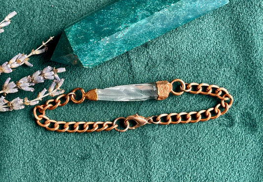 Clear quartz and copper bracelet